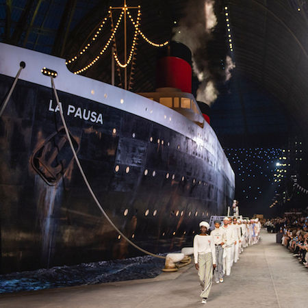 CHANEL – Cruise 2018/19 Show