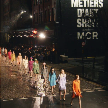 CHANEL 2023/24 Métiers d’art Show 